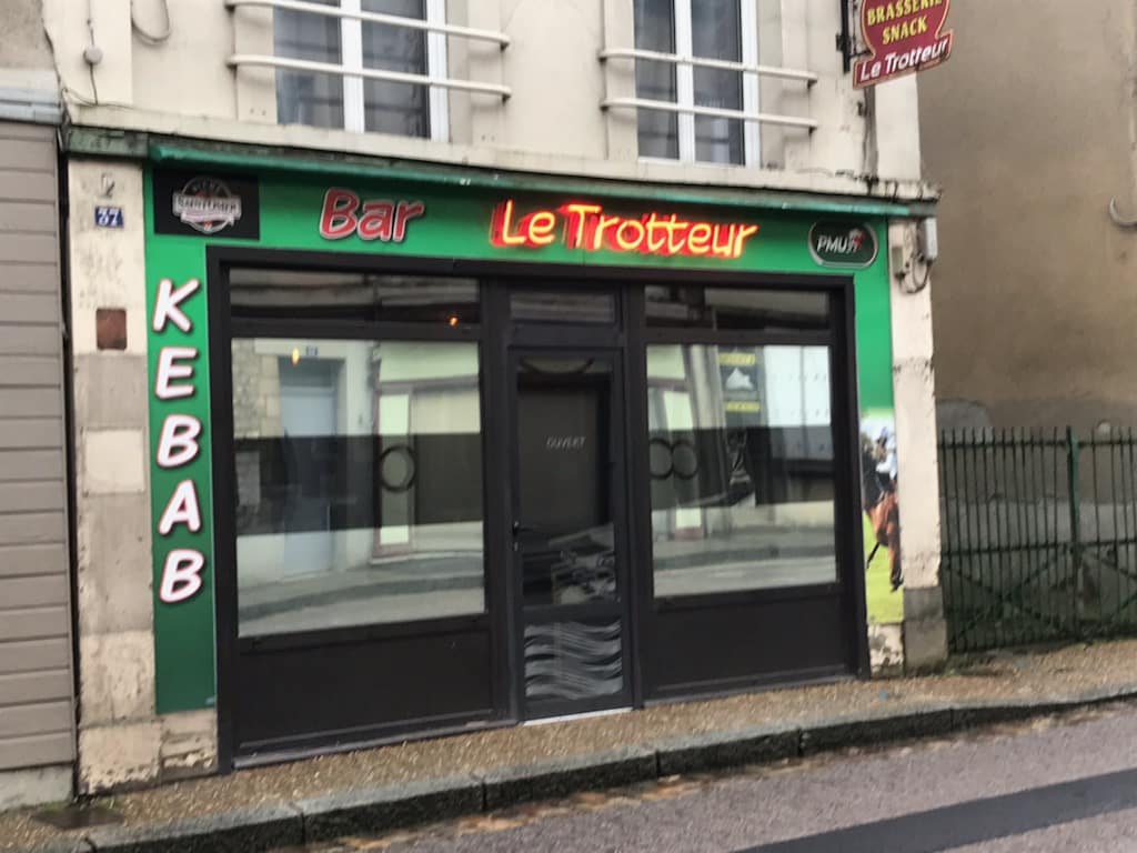 Vie des commerces : Le bar-kebab « Le Trotteur » réouvre ses portes